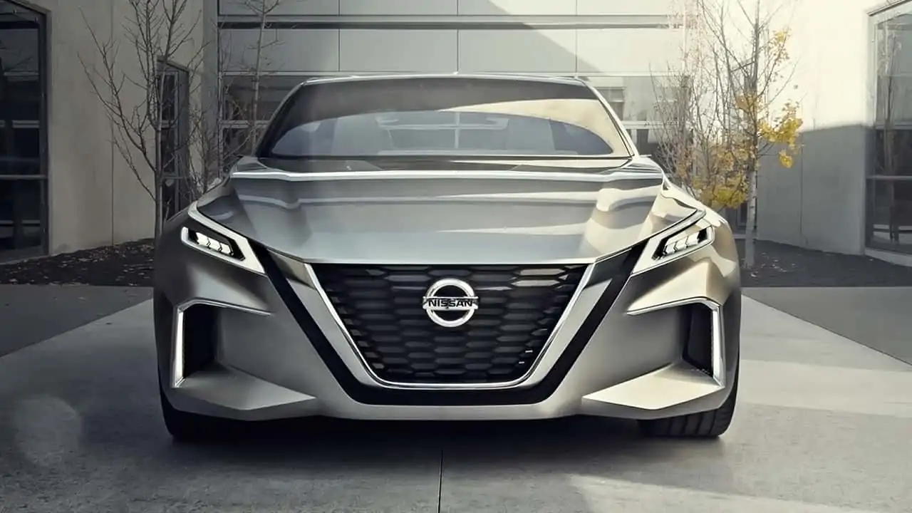 Nissan cambia volto alle sue vetture, ma garantisce 'continueranno ad essere belle'